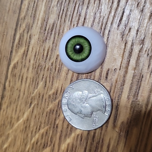 NIB Doll Eyes - Picture 4 of 4